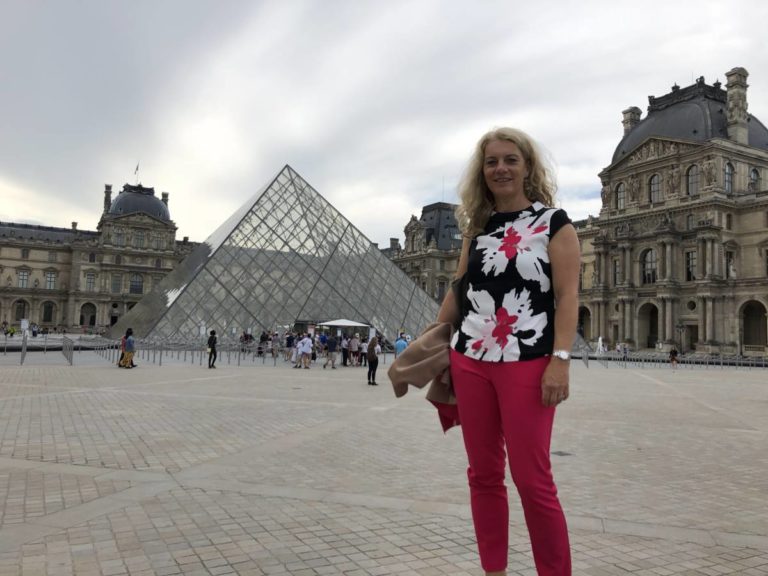 Art Shopping Paris Carrousel du Louvre mit Beate Schütz Wildendürnbach